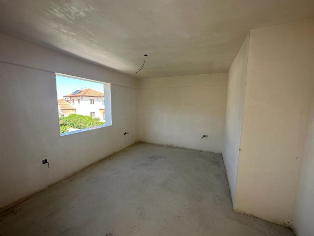 2+1 LOFT-WOHNUNG ZUM VERKAUF IN KYRENIA/ALSANCAK CAMELOT STRANDBEREICH