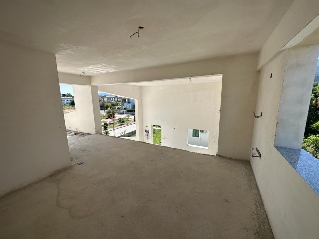 2+1 LOFT-WOHNUNG ZUM VERKAUF IN KYRENIA/ALSANCAK CAMELOT STRANDBEREICH