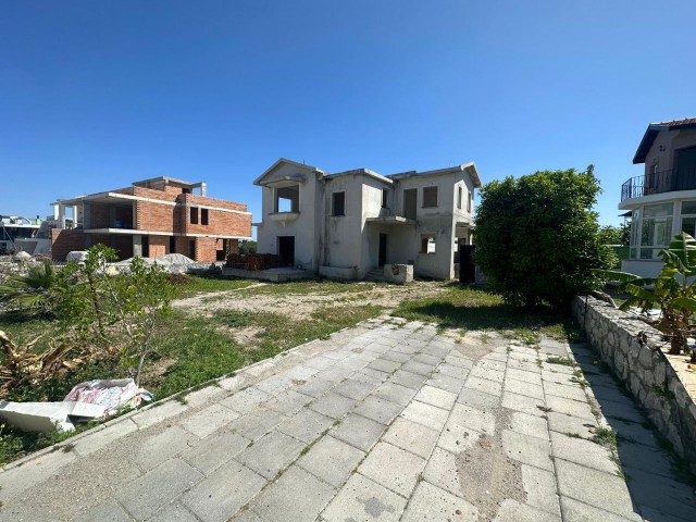 3+2 VILLA FOR SALE IN KYRENIA/ALSANCAK CAMELOT BEACH AREA