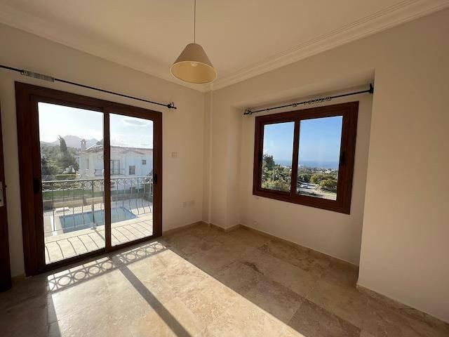 2+1 VILLA MIT POOL UND GARTEN IN GIRNE/ÇATALKÖY