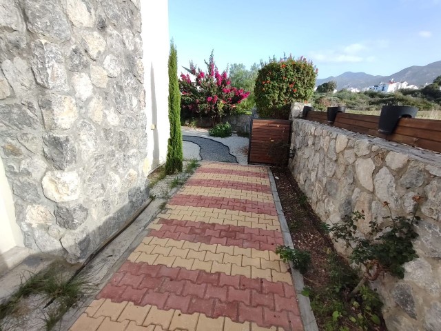 3+1 FURNISHED VILLA WITH LARGE GARDEN FOR RENT IN KYRENIA/BELLAPAIS