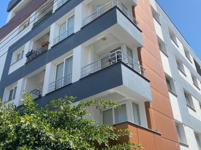 2+1 FURNISHED FLAT FOR RENT IN KYRENIA CENTRAL BARBAROS MARKET AREA