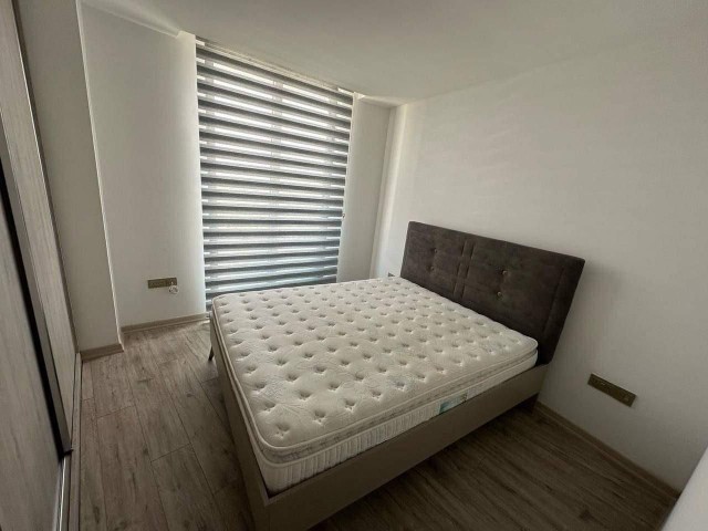 2+1 PENTHOUSE ZU VERMIETEN IM ZENTRALEN ANADOL-HOTELGEBIET VON KYRENIA