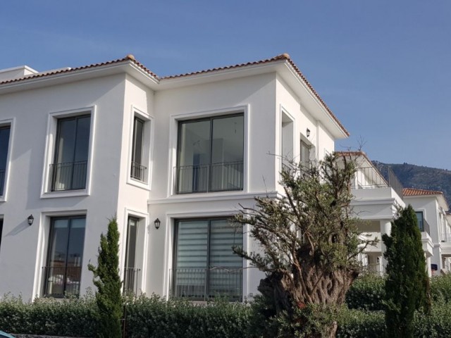 2+1 FURNISHED FLAT FOR SALE IN A GORGEOUS SITE IN GIRNE/ALSANCAK