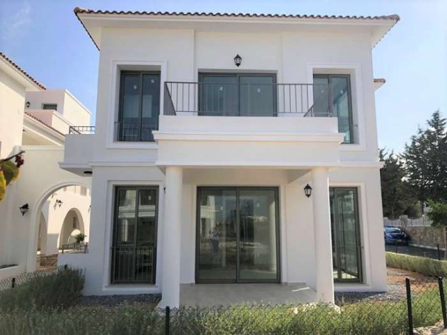 2+1 FURNISHED FLAT FOR SALE IN A GORGEOUS SITE IN GIRNE/ALSANCAK