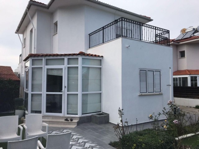 3+1 VILLA WITH POOL FOR SALE IN GİRNE/ALSANCAK MARE MONTE BEACH AREA