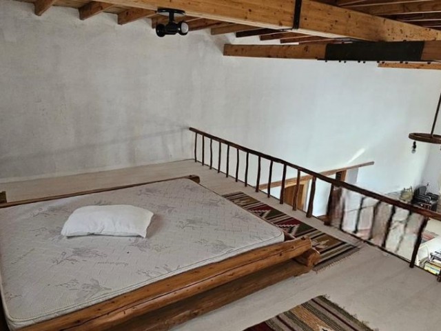 3+1 LOFT-BAUERNHAUS ZUM VERKAUF AUF 3 DEKARA GRUNDSTÜCK IN MAGUSA/TATLISU