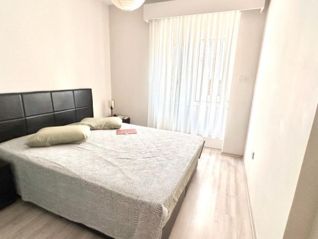 GİRNE KAŞGAR BÖLGESİNDE DENİZ MANZARALI 2+1 EŞYALI SATILIK DAİRE