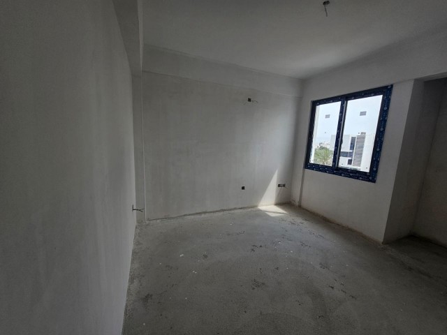 2+1 WOHNUNGEN ZUM VERKAUF IN NICOSIA/YENİŞEHİR