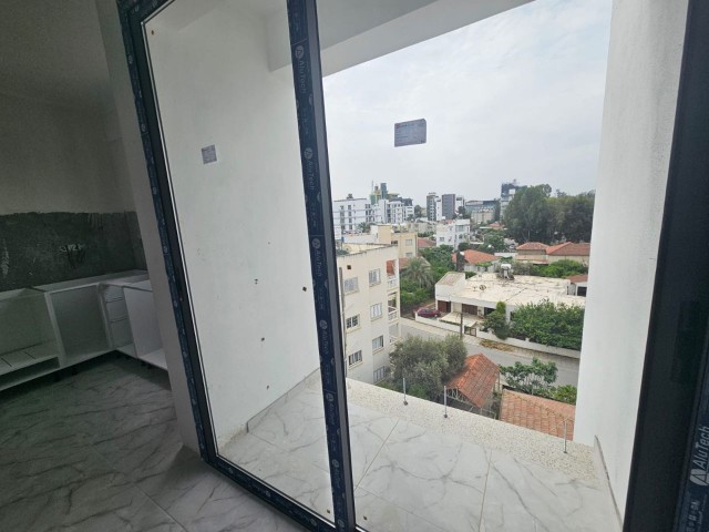 2+1 WOHNUNGEN ZUM VERKAUF IN NICOSIA/YENİŞEHİR