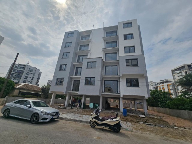 2+1 WOHNUNGEN ZUM VERKAUF IN NICOSIA/YENİŞEHİR