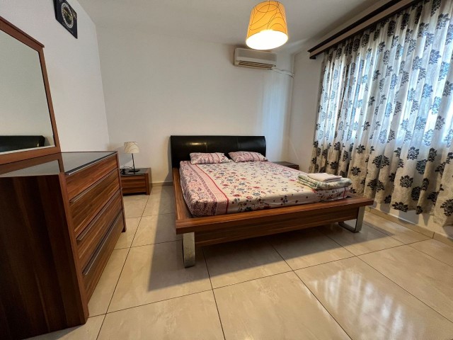 LEFKOŞA/YENİŞEHİR'DE GÜNLÜK 2+1 PENTHOUSE