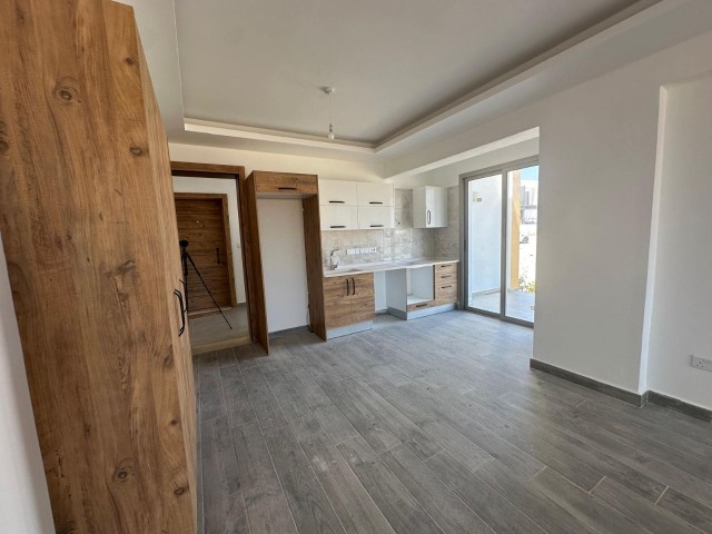 DUPLEX 2+1 WOHNUNG ZUM VERKAUF IN KYRENIA/BOĞAZ