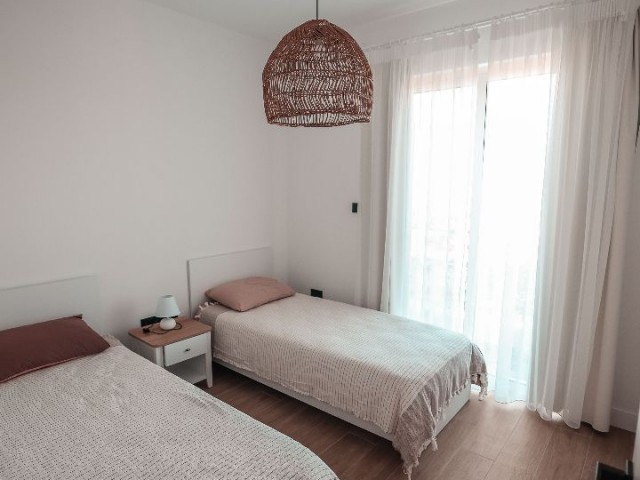 2+1 FULLY FURNISHED FLAT FOR SALE IN A STUNNING SITE IN GIRNE/ALSANCAK