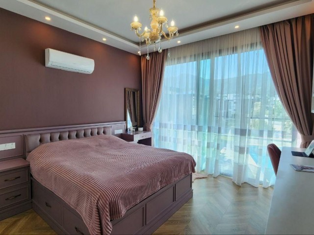 4+1 KOMPLETT MÖBLIERTE VILLA ZUM VERKAUF IN GIRNE/ALSANCAK