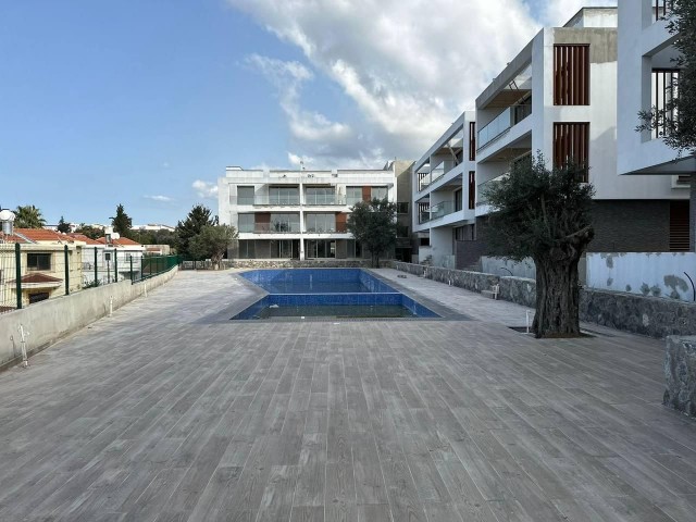 2+1 FLAT FOR SALE WITHIN THE SITE IN GIRNE/ALSANCAK