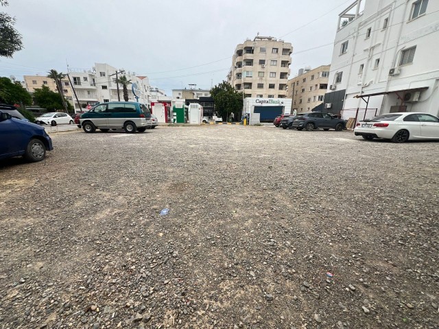 GRUNDSTÜCK/PARKPLATZ ZUR VERMIETUNG GALERIE IN NICOSIA/YENİŞEHİR