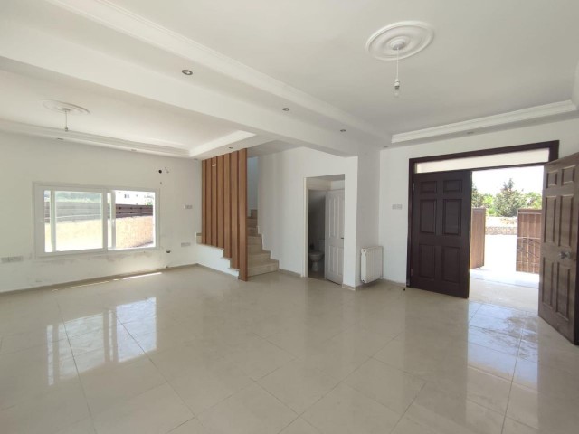 3+1 VILLA FOR SALE IN KYRENIA/LAPTA