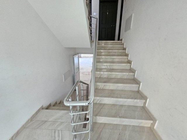 2+1 KOMPLETT MÖBLIERTE WOHNUNG ZU VERMIETEN IN NICOSIA/GÖNYELİ