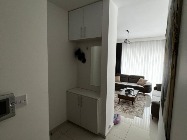 GİRNE MERKEZDE SATILIK 2+1 DAİRE 