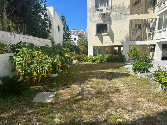 3+1 FLAT FOR SALE IN KYRENIA NEW NUSMAR MARKET AREA