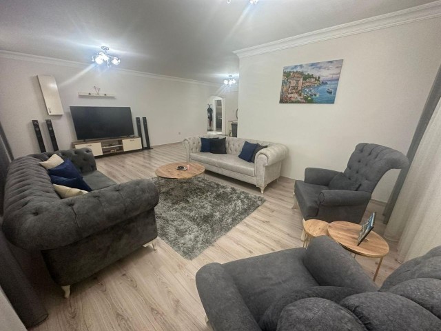 3+1 FLAT FOR SALE IN KYRENIA NEW NUSMAR MARKET AREA