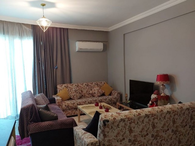 GİRNE/KARAOĞLANOĞLU'NDA SATILIK 1+1 DAİRE