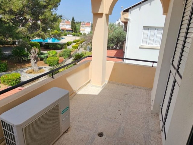 3+1 FLAT FOR SALE IN KYRENIA CENTER, WITHIN A SITE