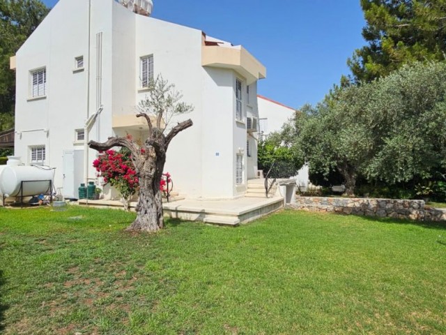 3+1 FLAT FOR SALE IN KYRENIA CENTER, WITHIN A SITE