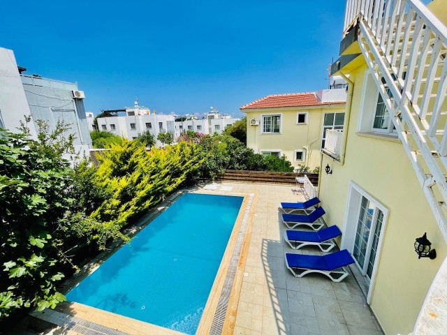 4+1 VILLA MIT PRIVATEM POOL ZUR TÄGLICHEN MIETE IN GİRNE/KARAOĞLANOĞLU