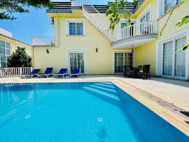 4+1 VILLA MIT PRIVATEM POOL ZUR TÄGLICHEN MIETE IN GİRNE/KARAOĞLANOĞLU