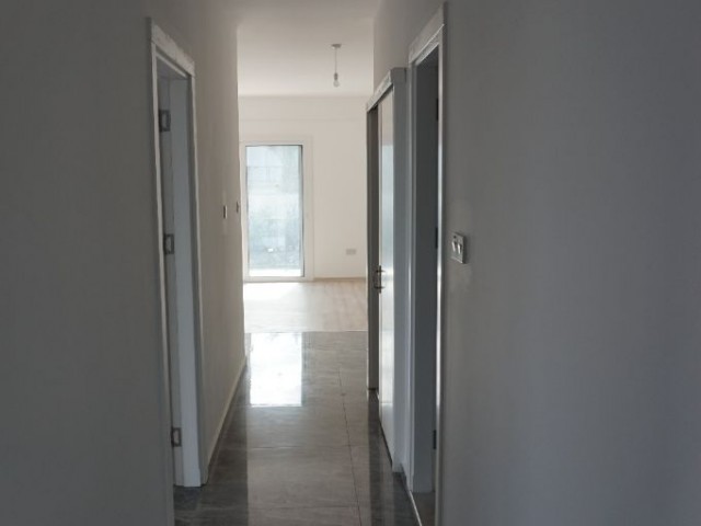 3 + 1 apartment for sale in the center of Alsancak ** 