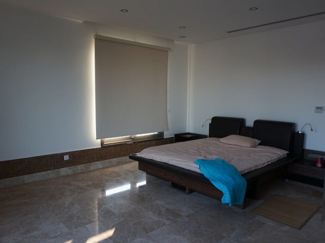 Alsancak da 4+1 Ultra Luxury Villa 