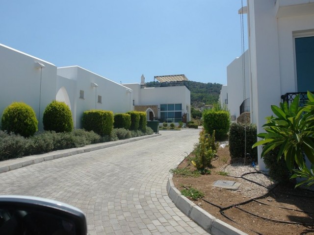 SATILIK 3+1 MINI VILLA - KARSIYAKA