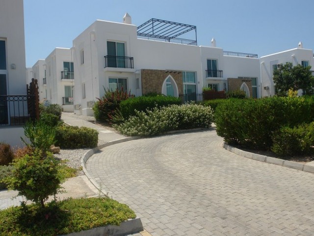 SATILIK 3+1 MINI VILLA - KARSIYAKA