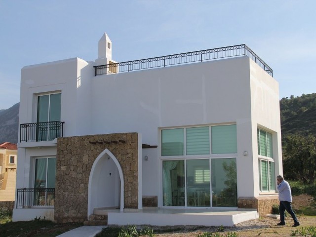 SATILIK 3+1 MINI VILLA - KARSIYAKA