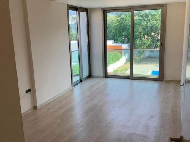 Alsancak da 3+1 özel havuzlu satilik villa