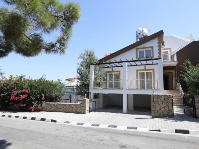 LUXURIOUS VILLA IN ÇATALKOY ** 