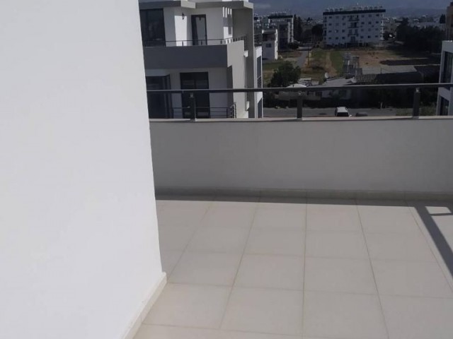 KÜÇÜK KAYMAKLI'DA SATILIK PENTHOUSE