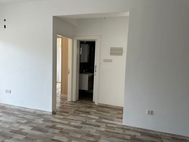 2+1 GROUND FLOOR FLAT FOR SALE IN KENT PLUS SITE, ON MAGUSA - NICOSIA MAIN ROAD