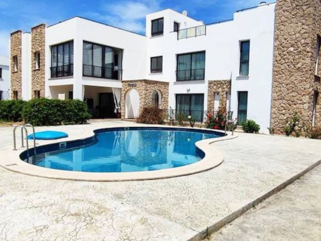Luxuriöse 3+1-Wohnung mit Pool in der Gegend von Zeytinlik, die Sie sich nicht entgehen lassen sollten