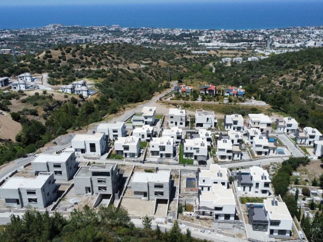 Karmi / Kyrenia PROJEKT Triplex 4+1 Villa