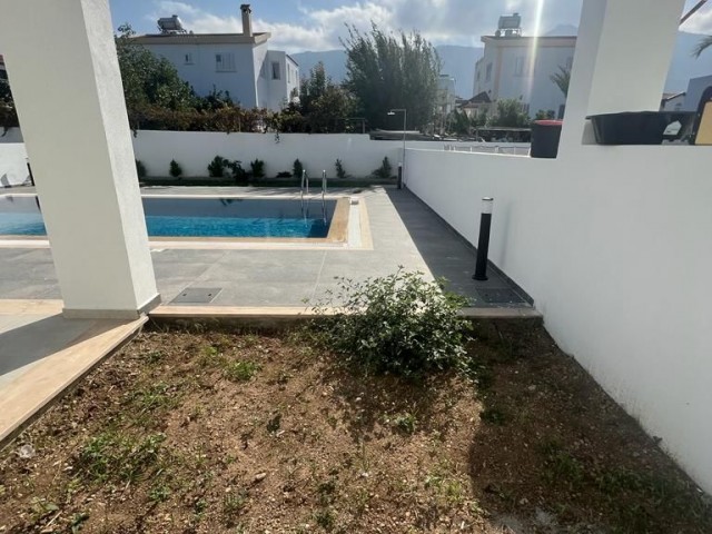 Girne / Karaoğlanoğlu - Kiralık Özel Havuzlu 3+1 Yeni Villa