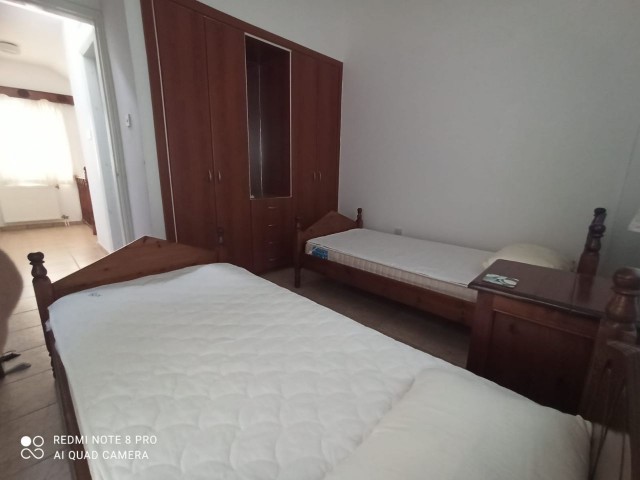 Şok - Kiralık Bellapais'te 3+1 Villa Ortak Havuzlu Bahçeli