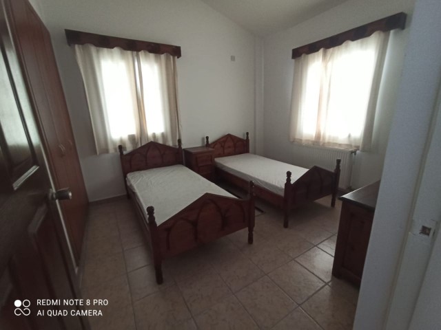 Şok - Kiralık Bellapais'te 3+1 Villa Ortak Havuzlu Bahçeli