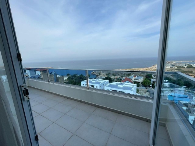 Luxury in the Sky: 2+1 150 m2 Penthouse Flat - Walking Distance to ARUCAD University