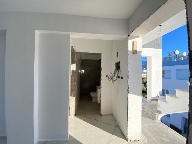 Newly Built 1+1 Flat with Balcony in Karaoğlanoğlu, Girne