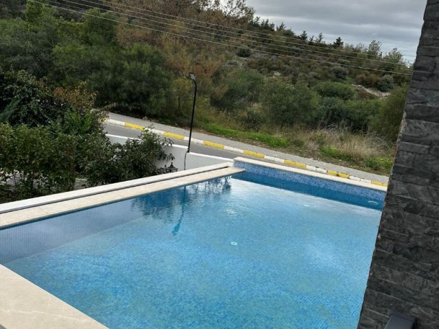 4+1 Private Luxury Residence for Rent with Pool in Bellapais