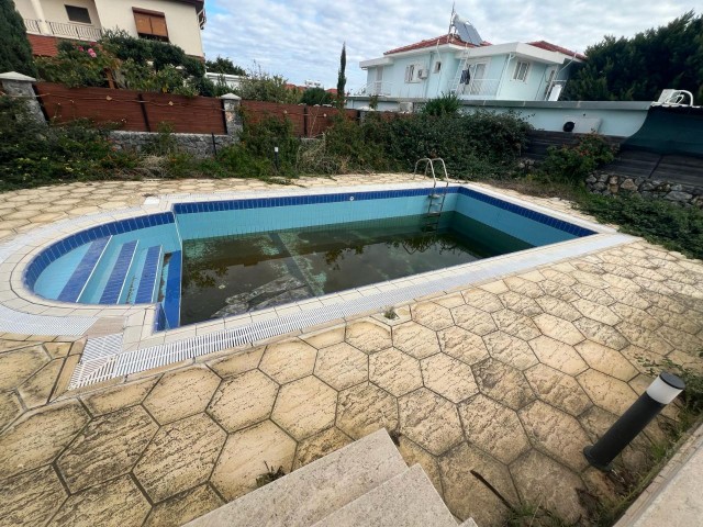 UNFURNISHED 4+1 VILLA WITH PRIVATE POOL FOR RENT