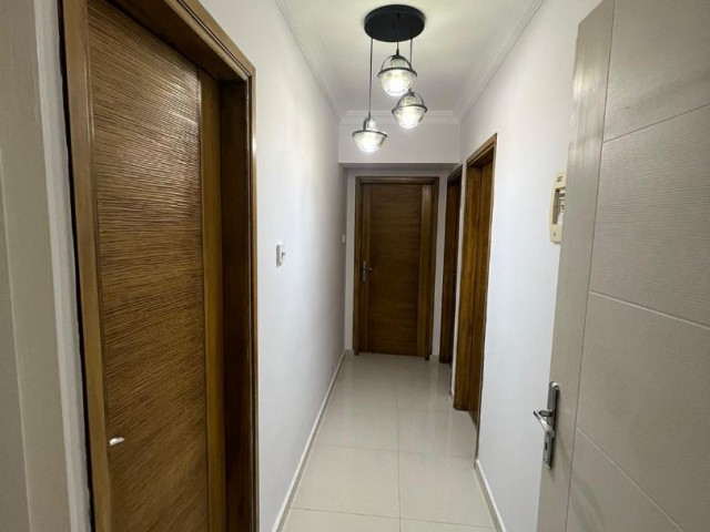 SATILIK 3+1 FIRSAT DAİRE (20 TEMMUZ STADYUM YAKININDA) MERKEZ GİRNE 